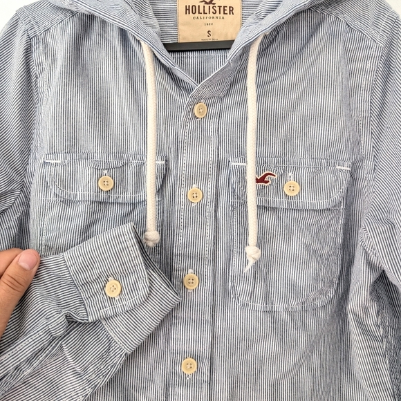 Hollister Men's Blue And White Stripes Hooded Shacket ~ Size Small - Picture 5 of 10